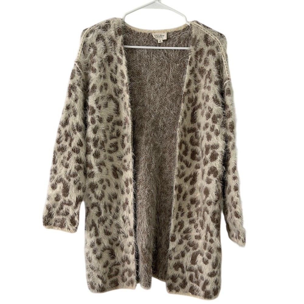 143 Story by Line Up Fuzzy Soft Open Front Animal Print Sweater Cardigan S Small